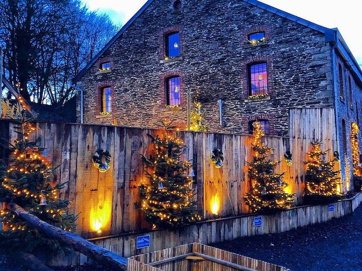 Maison de vacances pour 6 personnes, avec Balcon/Terrasse ainsi que Jacuzzi et Terrasse à Bastogne