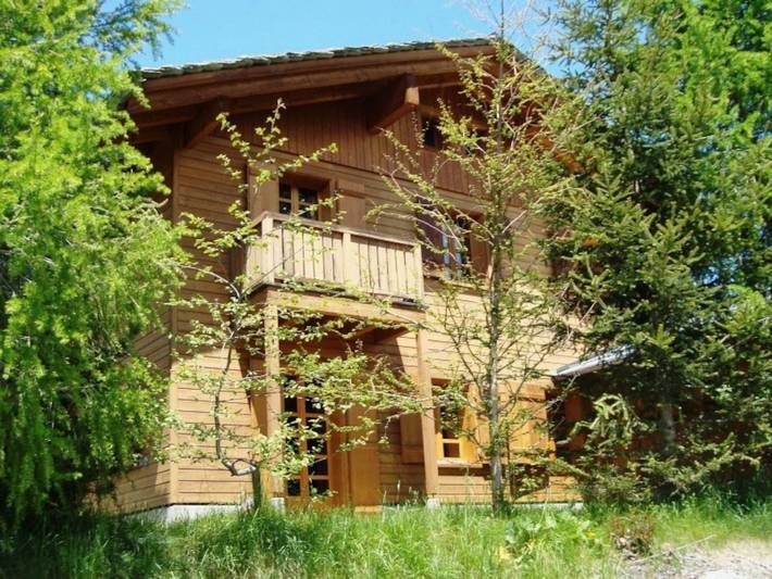 Ferienhaus für 8 Personen, mit Terrasse in Lumbrein