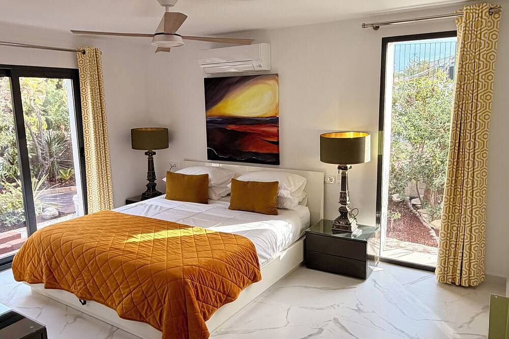 Luxusvilla mit atemberaubendem Meerblick in El Campello, Costa Blanca