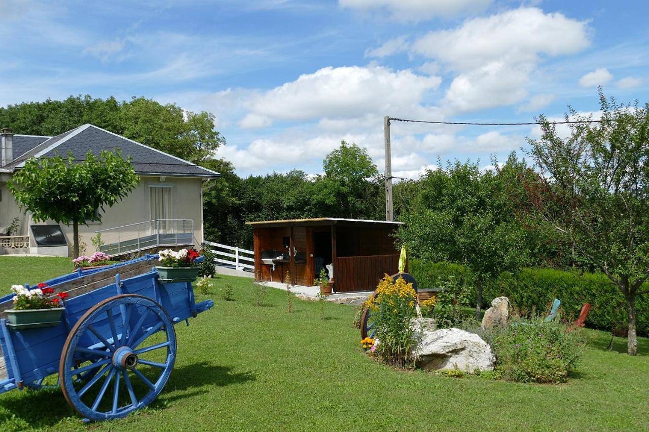 Appartement entier, One-Bedroom Apartment in Lacaune, Région de Lacaune
