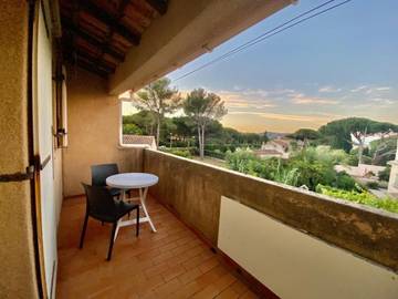 Gîte pour 4 personnes, avec balcon dans Plage de la Nartelle