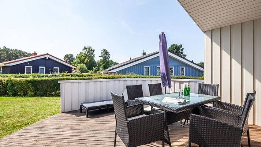 Ferienhaus für 6 Personen, mit Terrasse und Whirlpool sowie Garten und Sauna in Grömitz - 2
