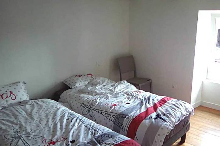 Location de vacances pour 4 personnes, avec jardin, animaux acceptés à Cast - 2