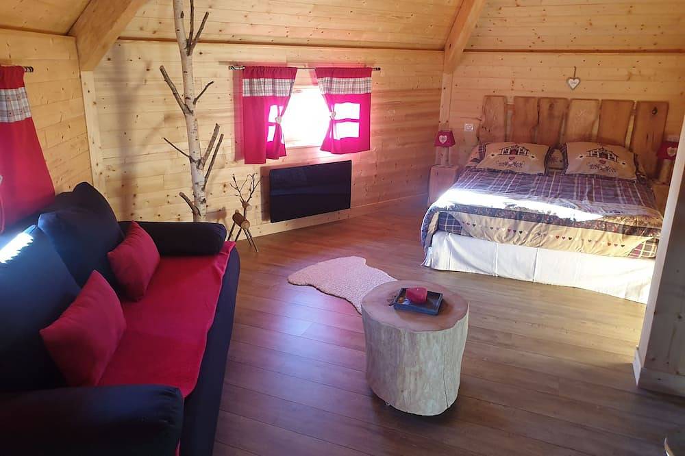 Chalet \"Le Mélèze\" à la Campagne in Anterrieux, Saint-Flour region