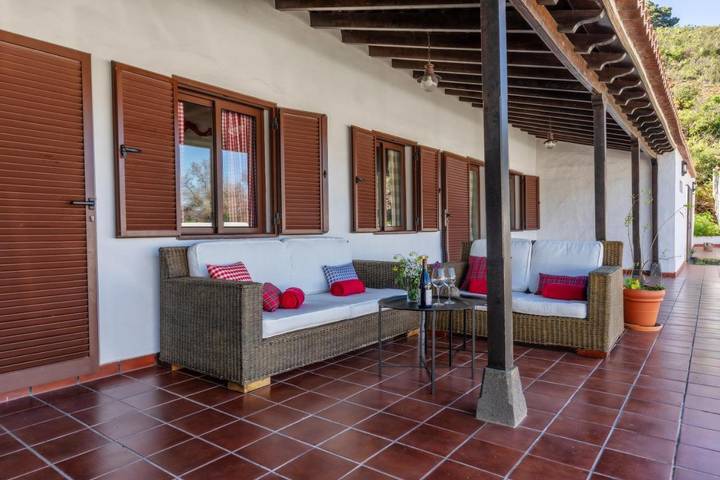 Chalet para 4 personas, con piscina además de jardín y vistas en La Palma - 3