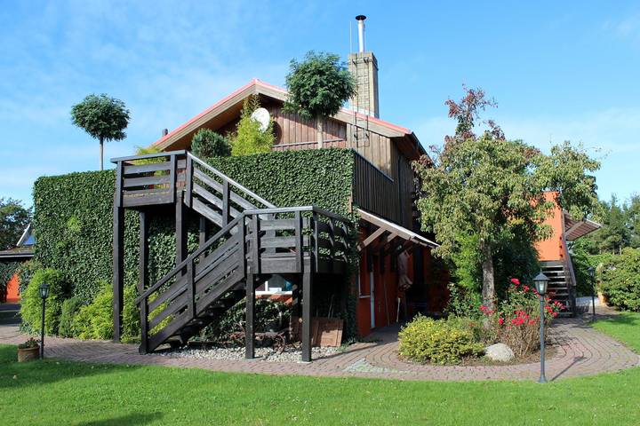 Ferienwohnung für 4 Personen, mit Terrasse und Garten in Dierhagen