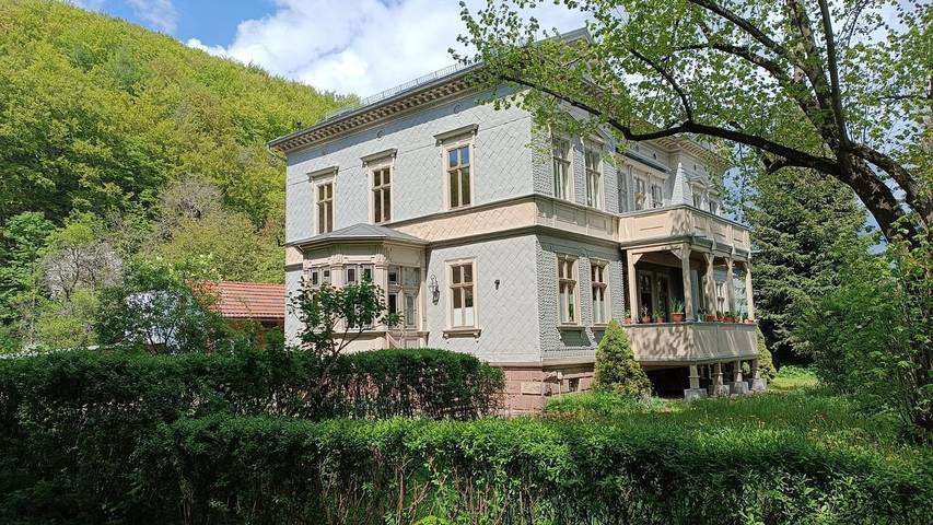 Ferienwohnung für 5 Personen, mit Terrasse und Balkon/Terrasse, kinderfreundlich - 1