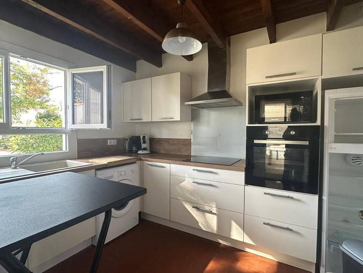 Location de vacances pour 9 personnes, avec terrasse dans Plage de la Palmyre