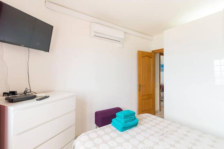 Ferienwohnung für 5 Personen, mit Whirlpool und Balkon in Pineda de Mar - 3