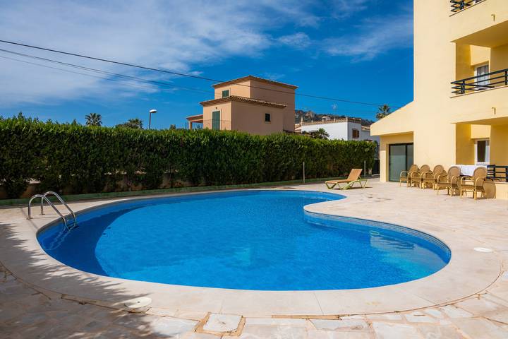 Casa de vacaciones 'Apto Con Terraza 304' con piscina compartida y aire acondicionado in Cala Millor, Son Servera