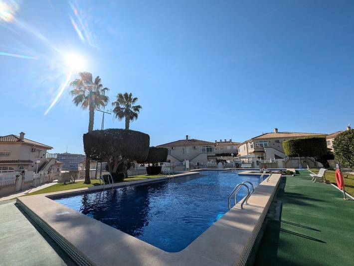 Apartamento para 4 personas, con Jardín y Piscina para niños