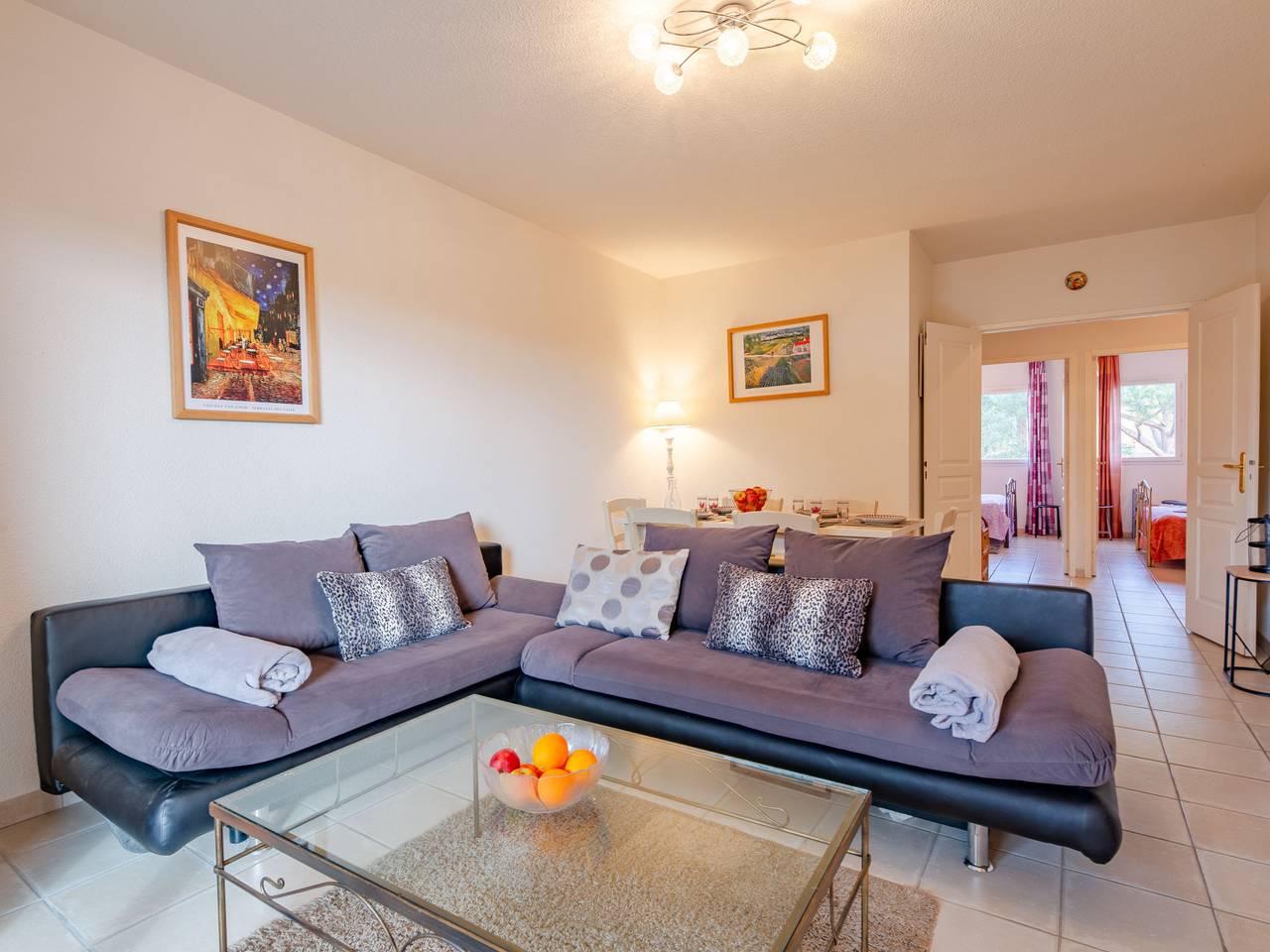 Entire apartment, Le Mas d'Esquières in Roquebrune-sur-Argens, Draguignan region