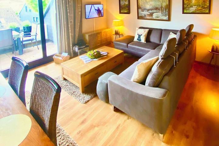 Ferienwohnung für 4 Personen, mit Balkon und Terrasse sowie Garten in Hildfeld