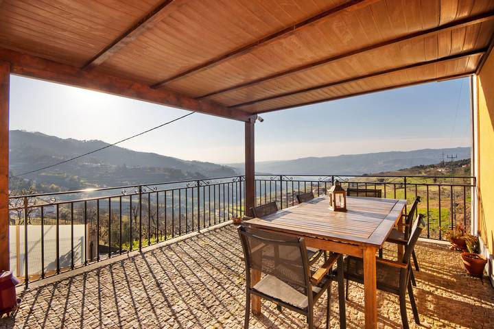 Villa para 6 pessoas, com jardim, adaptado a crianças no Vale do Douro