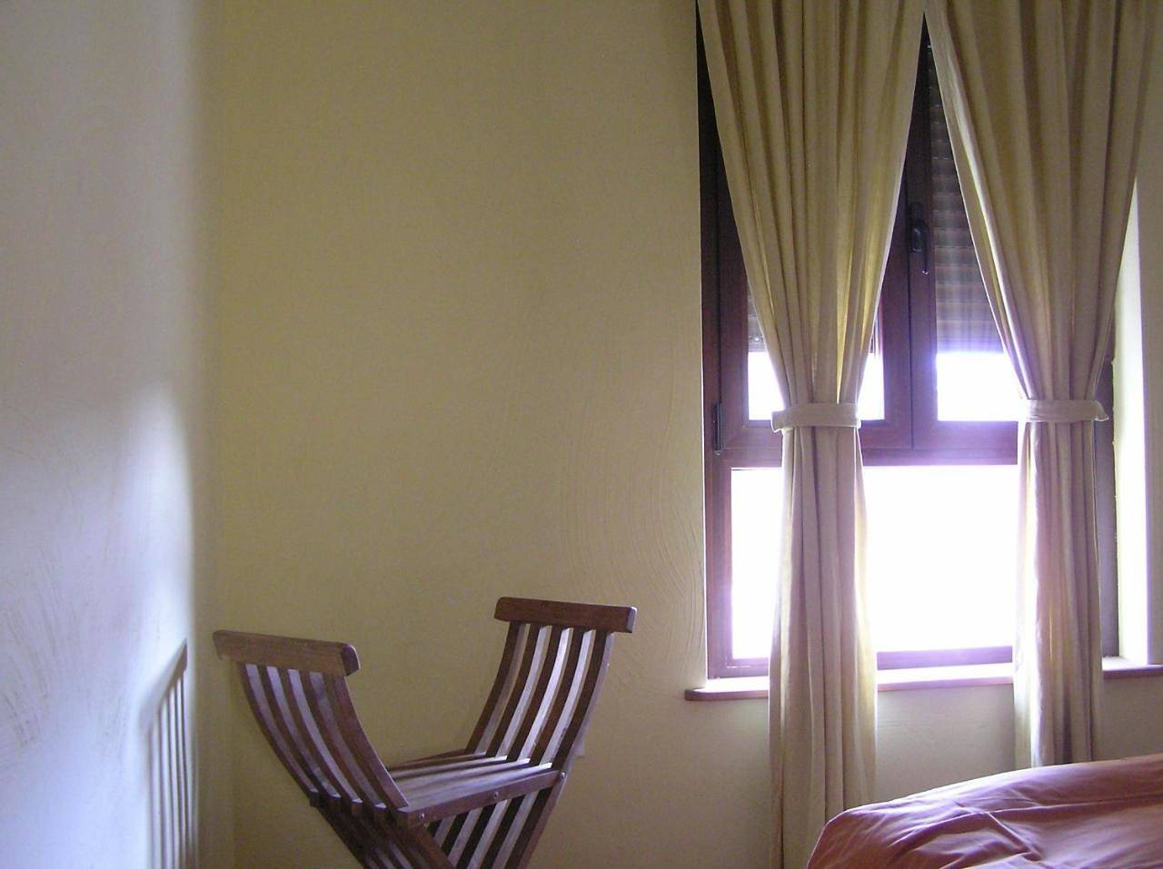 Hostal Rural Las Cuatro Calles in San Martín del Pimpollar, Provincia de Ávila