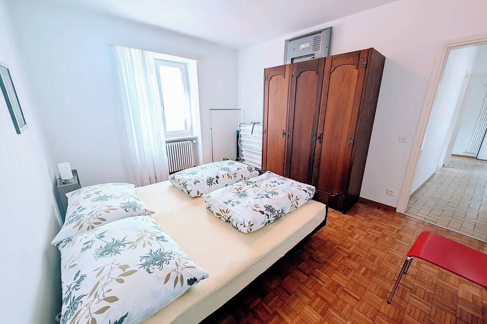 Ganze Wohnung, Familienparadies mit Traumblick – Nur 2 Minuten zum See & Strandbad! in Lago Maggiore (Schweiz)