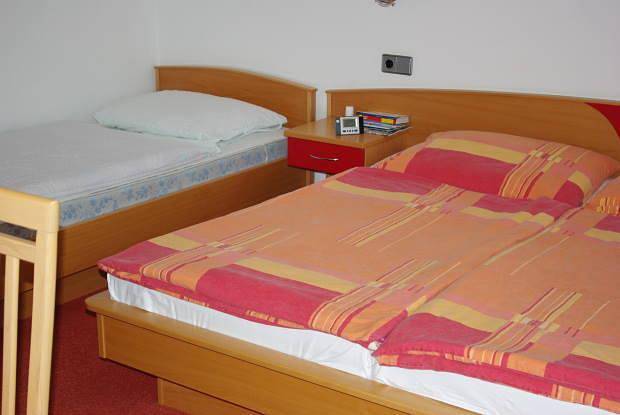 Dreibettzimmer in Karawanken und Bachergebirge, Sankt Kanzian am Klopeiner See