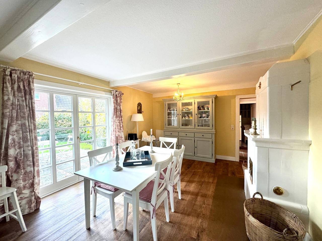 Ganze Ferienwohnung, Altes Standesamt Familienwohnung in Toftum (Föhr), Oldsum