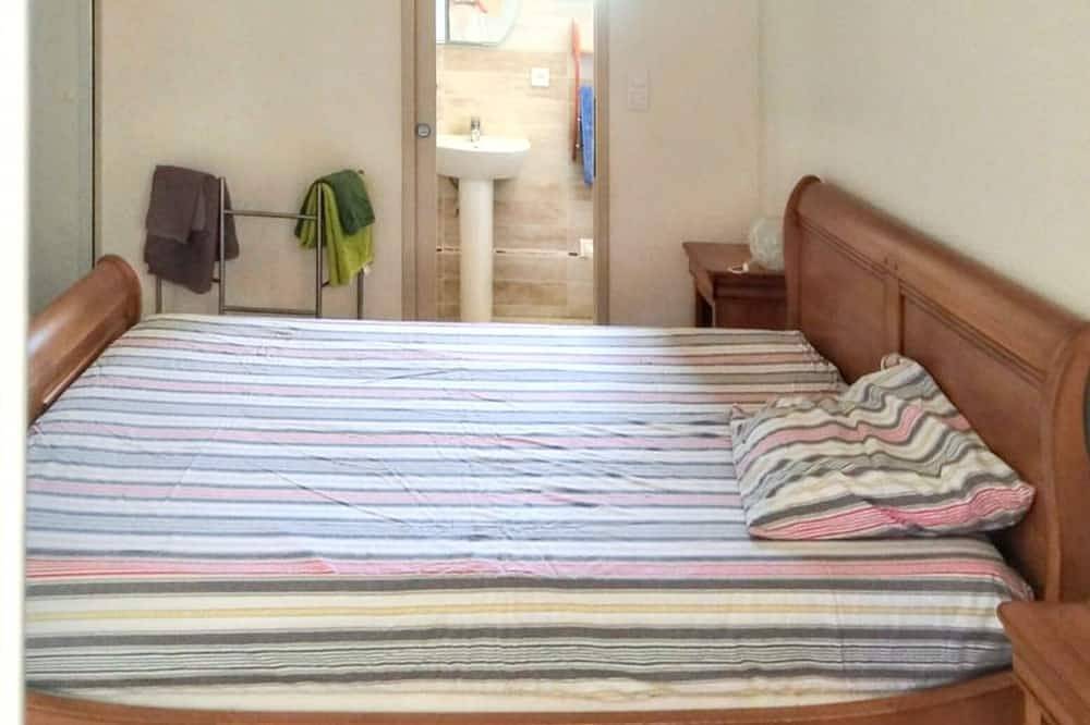 Homerez - Maison à Nant avec piscine in Nant, Parc naturel régional des Grands Causses