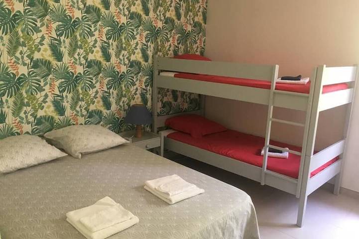 Location de vacances pour 8 personnes, avec jardin et terrasse à Saint-Paul-en-Forêt - 2