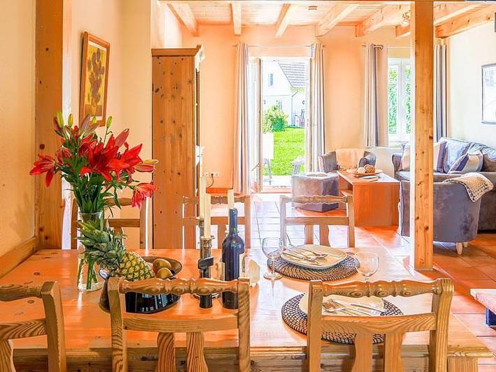 Ferienhaus für 6 Personen, mit Terrasse und Garten in Nienhagen - 3