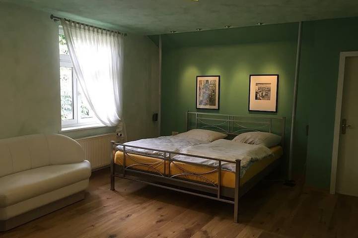 Entire apartment, Beautiful vacation apartment in Dresden-Loschwitz in Loschwitz, Dresden
