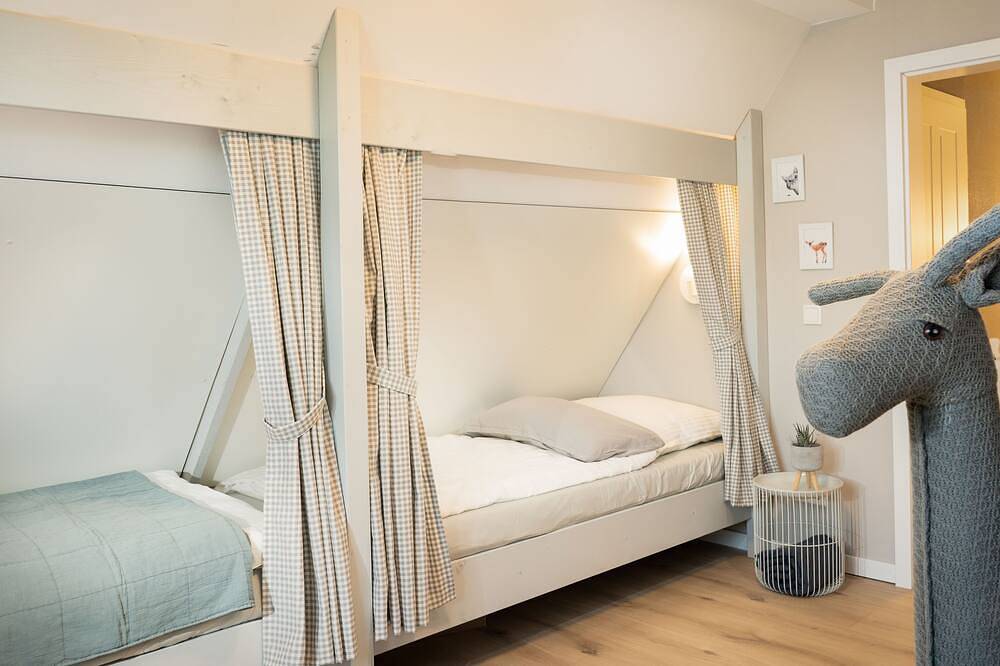 Ferienhaus mit Whirlpool und Sauna am Aventura Spielberg , Garten, Terrasse in Medebach, Hochsauerlandkreis
