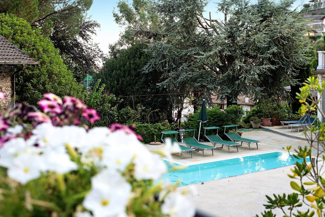 Ferienhaus Villa Eden Jacuzzi Pool mit Seeblick, Wlan und Terrasse in Domaso, Comer See