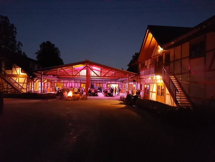 Hotel Lochmühle - Ferienapartment Klassik für 3 bis 6 Personen mit Kochnische und 2 Zimmern in Eigeltingen, Schwäbische Alb Radweg Region