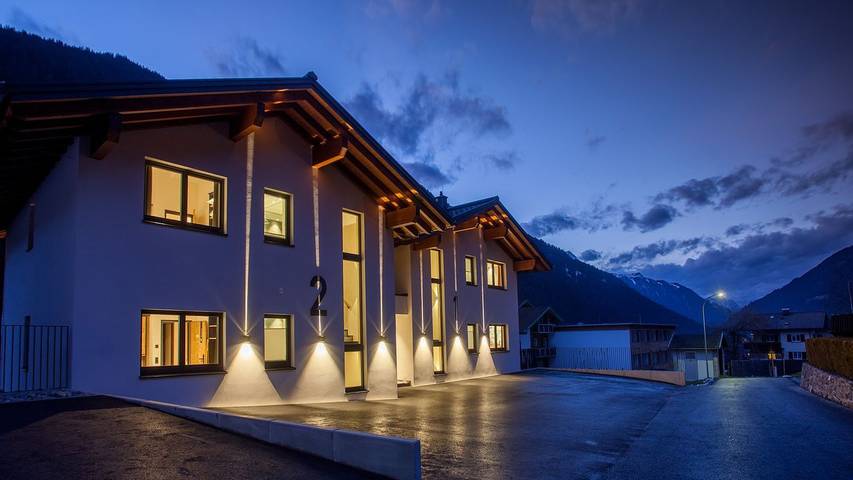 Ferienhaus für 24 Personen, mit Sauna und Balkon sowie Seeblick in Gaschurn