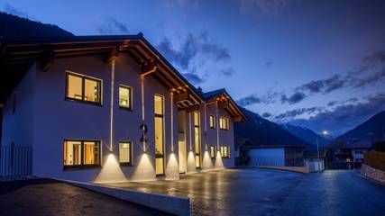 Ferienhaus für 24 Personen, mit Balkon und Seeblick sowie Sauna in Gaschurn und Umgebung