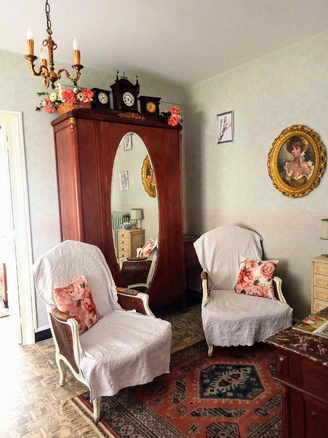 Appartement entier, One-Bedroom Apartment in Beaurepaire, Région de Vienne