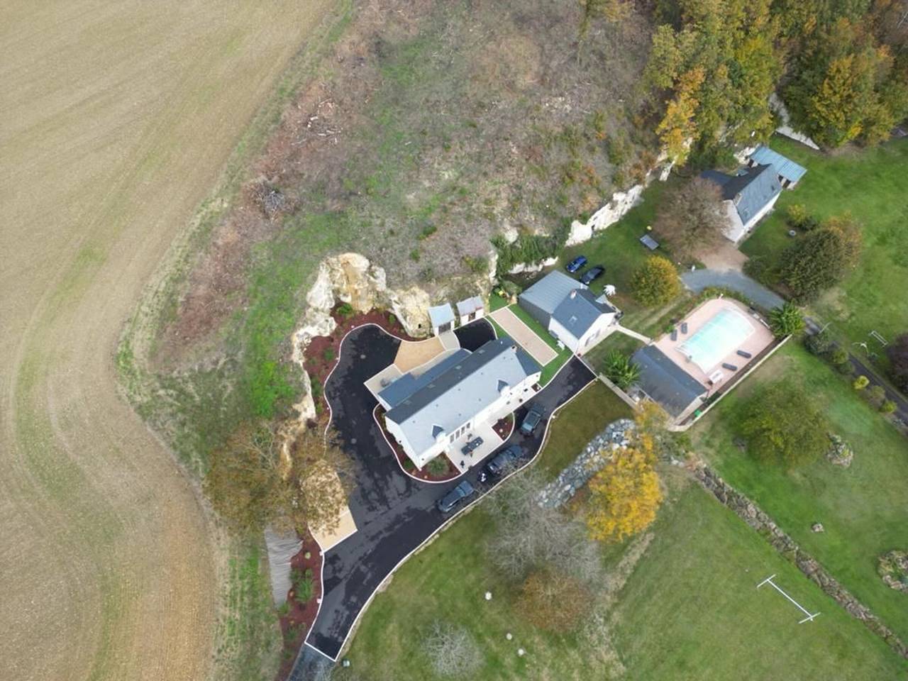 Naturparadies nahe Zooparc de Beauval – Komfortables Ferienhaus mit Pool, Terrasse & Freizeithalle in Faverolles, Loire-Tal