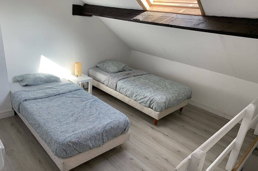 Maison 8 Personnes, Proches des Commodité Pour Rejoindre la Métropole Lilloise in Haubourdin, Lille region