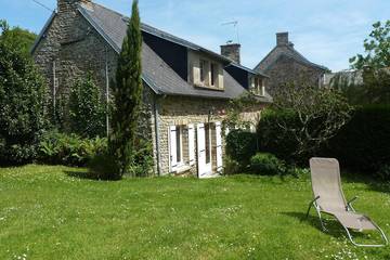 Gîte pour 8 personnes, avec jardin à Saint-Maurice-en-Cotentin