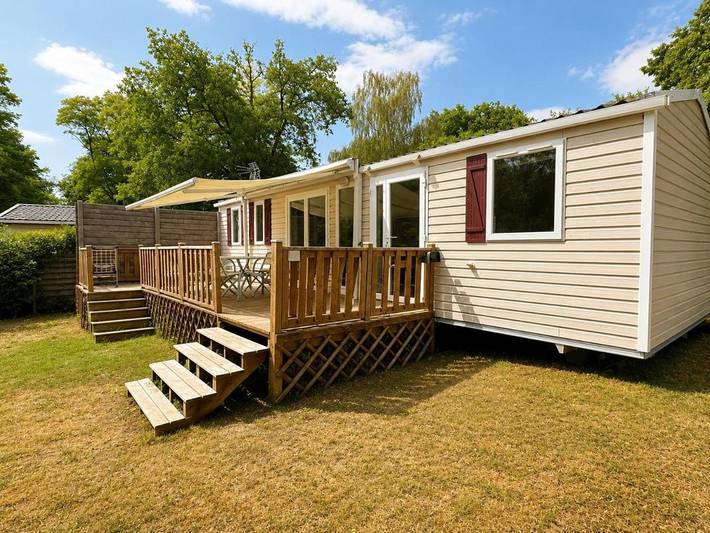 Location de vacances pour 6 personnes, avec Terrasse et Jardin ainsi que Piscine et Vue dans Erceville