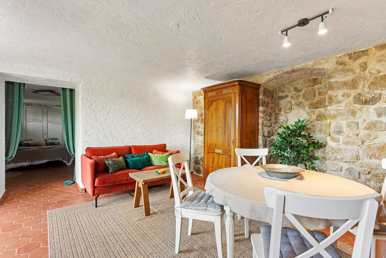 Apartamento entero, Apartamento «La Escapada Provenzal de Callian» con vistas a la montaña, Wi-Fi y aire acondicionado in Callian, Costa mediterránea (Francia)