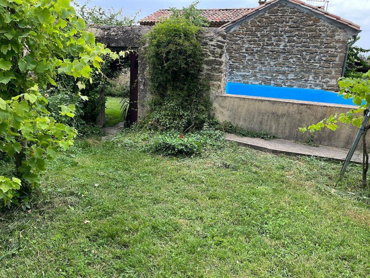 Charmante maison de campagne in Chabrillan, Région de Die