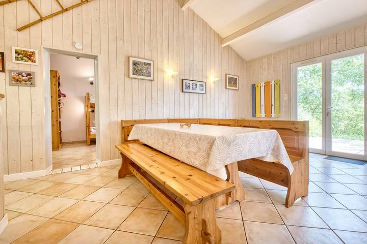 La Grange de Léo – Grande maison familiale avec piscine chauffée partagée au cœur du Périgord Noir in Salignac-Eyvigues, Périgord Noir