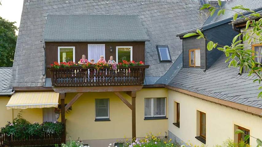 Ferienwohnung für 6 Personen, mit Balkon und Garten im Erzgebirge - 3