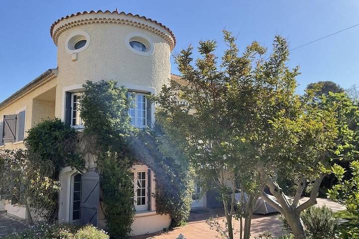 Ferienhaus für 8 Personen, mit Garten und Pool - 1