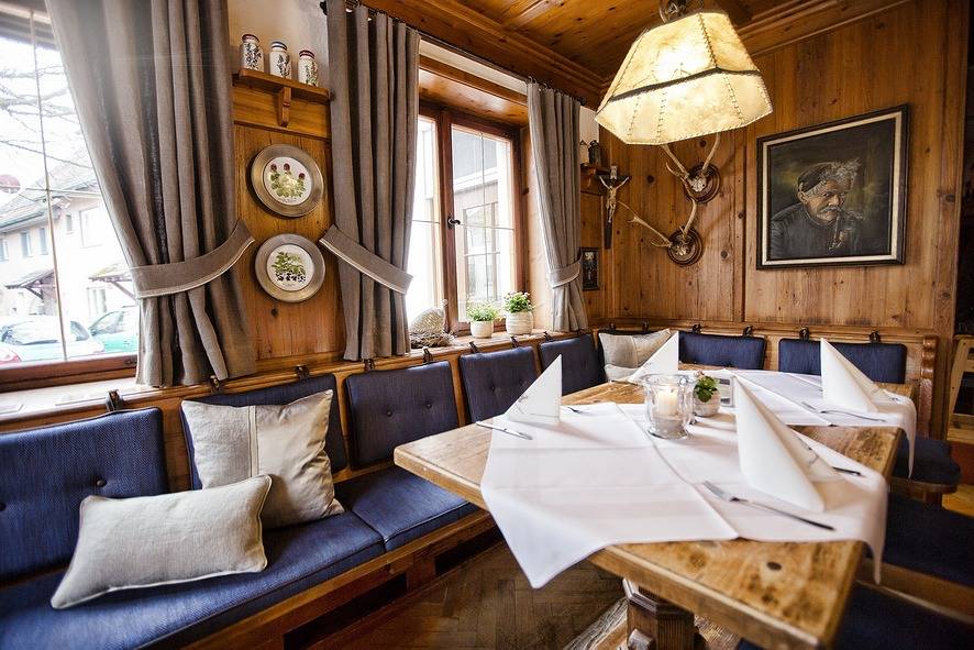 Gasthaus Hirschen Horn | Refugium am See - Einzelzimmer historisches Gasthaus in Gaienhofen, Untersee