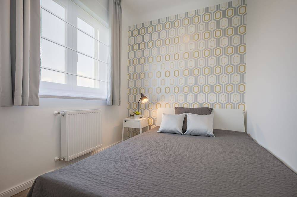 Entire apartment, Enjoy the large terrace of your new apartment near the City Park! in Budapest, Central Hungary