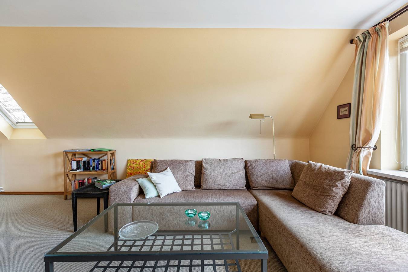 Ganze Wohnung, Gemütliche Ferienwohnung in Marne mit Balkon und Wlan in Marne, Nordseeküste