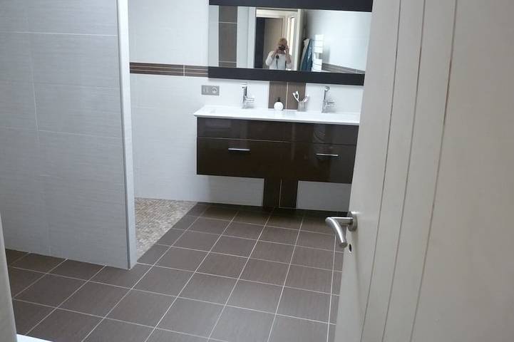 Location de vacances pour 6 personnes, avec jardin et balcon ainsi que jacuzzi et sauna à Camblanes-et-Meynac - 4