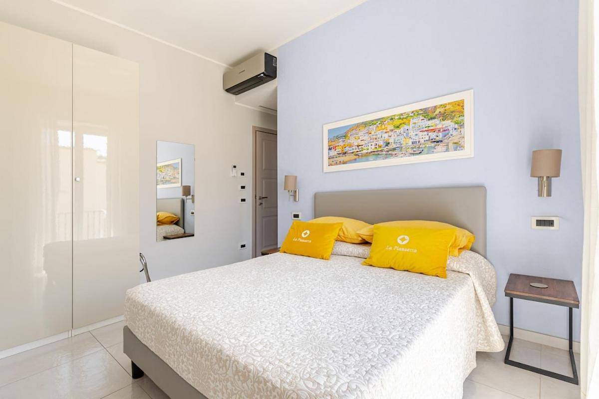 Superior Double Room in Ischia Porto, Ischia Città