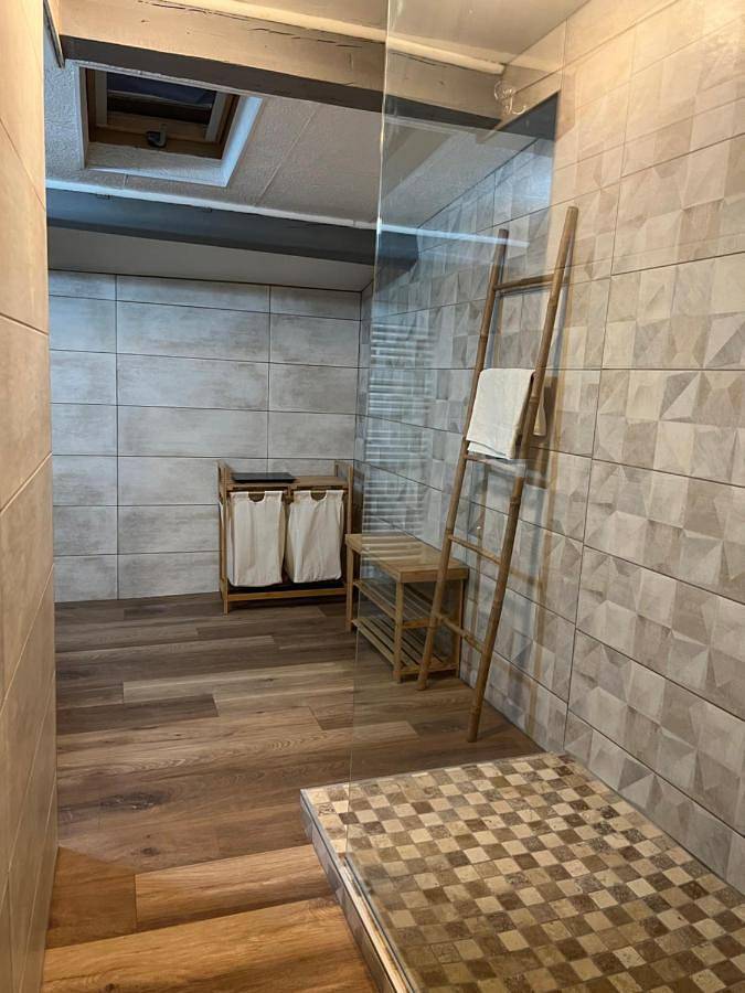 Location de vacances pour 6 personnes, avec piscine ainsi que jacuzzi et jardin à Saint-Martin-de-Valgalgues - 3