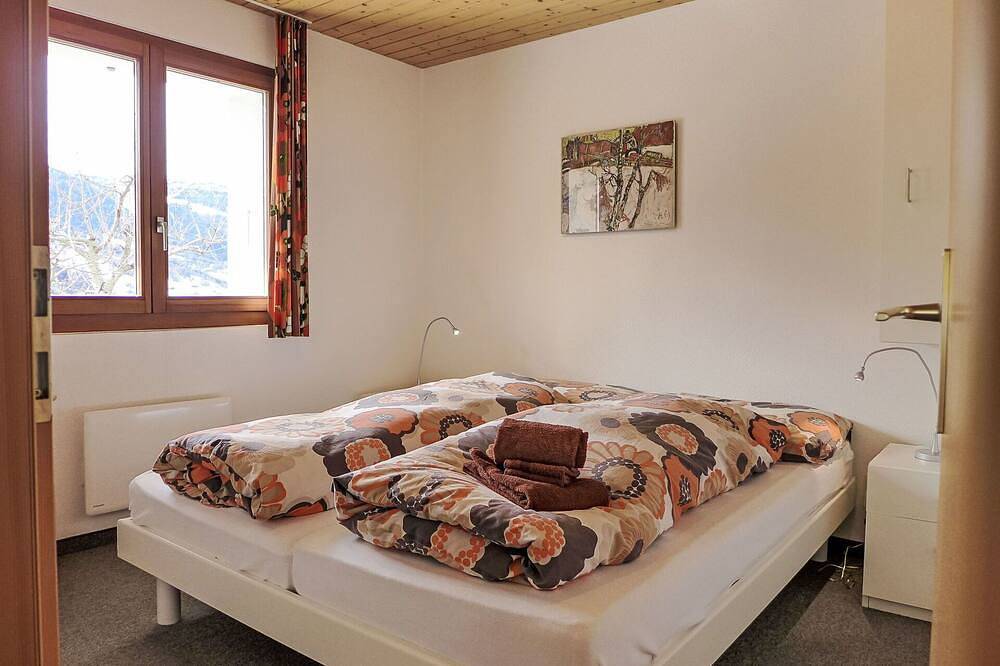 Geheel appartement, Gezellig appartement voor 4 personen met Wifi, Tv, patio en panorama in Bürchen, Walliser Alpen