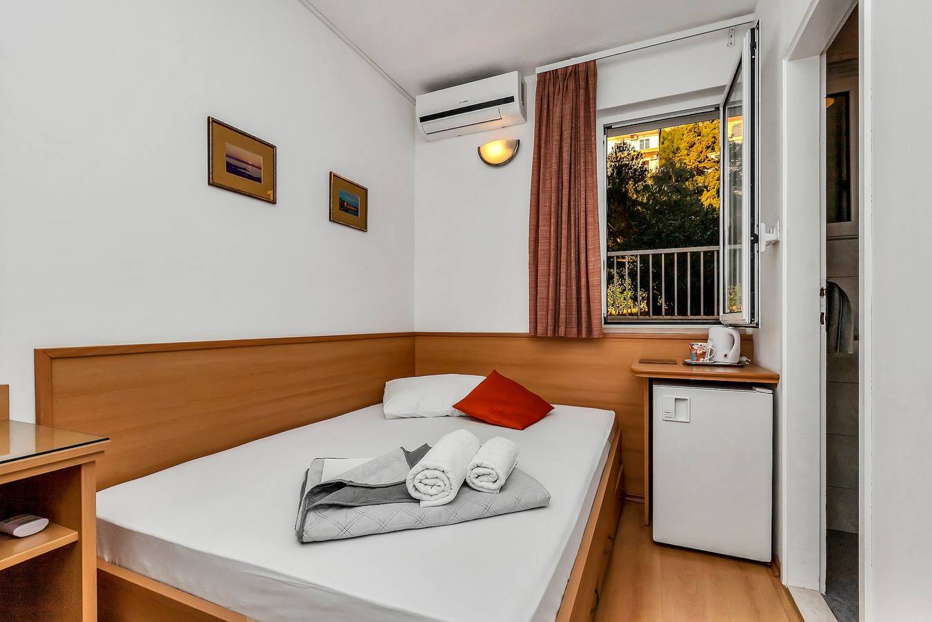 Room near beach Baška Voda, Makarska S-2578-b in Baska Voda, Makarska Riviera