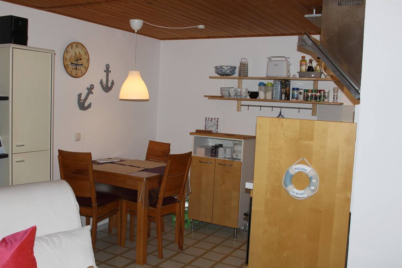 Ganze Ferienwohnung, Appartement/Fewo 2, Dusche, Wc, Wohn-/Schlafraum in Kiel, Kieler Bucht